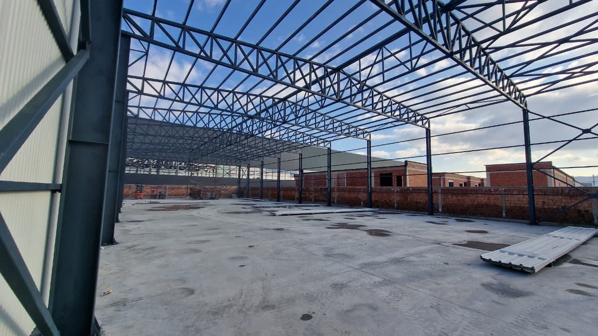 Steel construction project 28