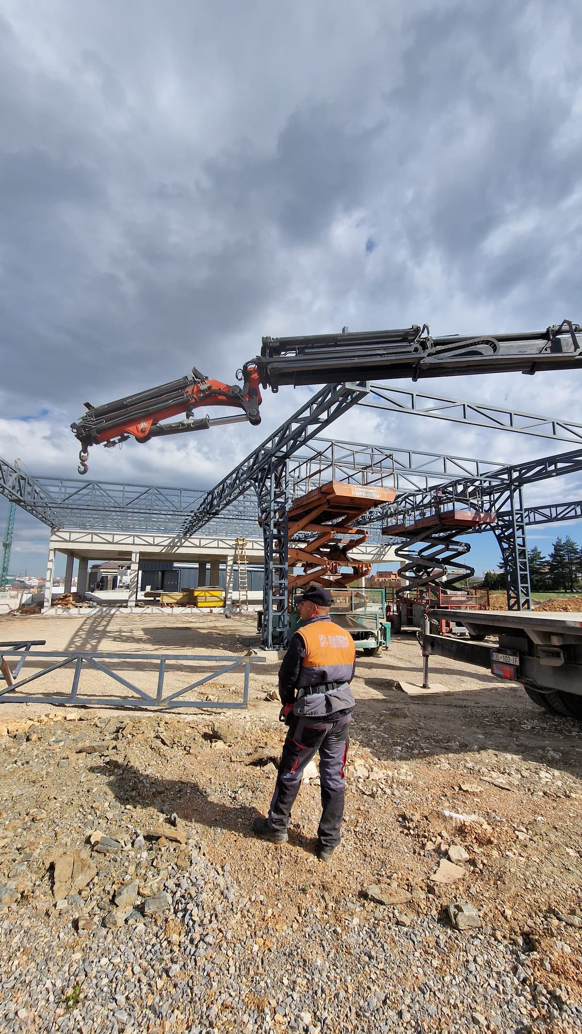 Steel construction project 38