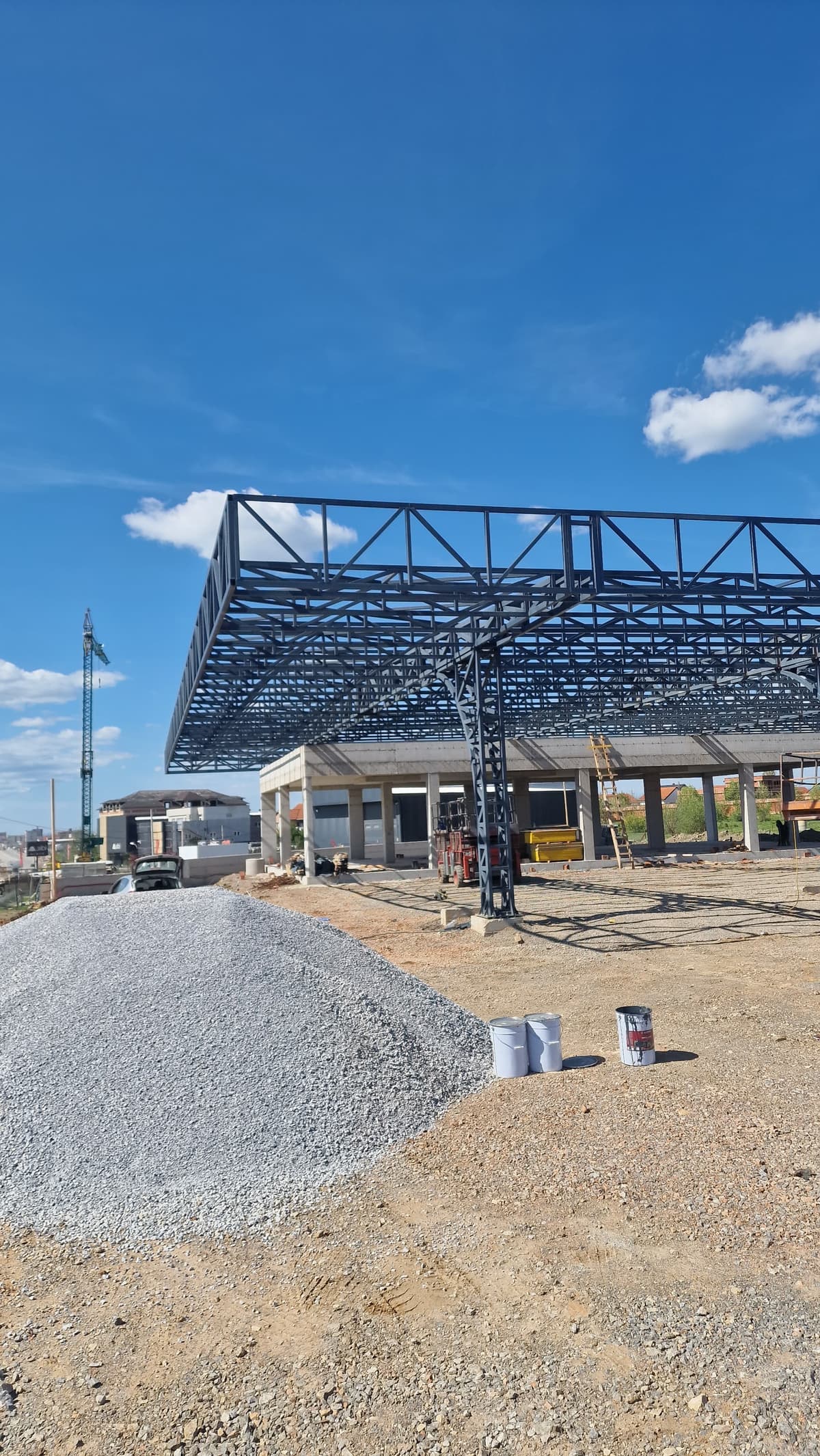 Lala Petrol — Metal construction project 67