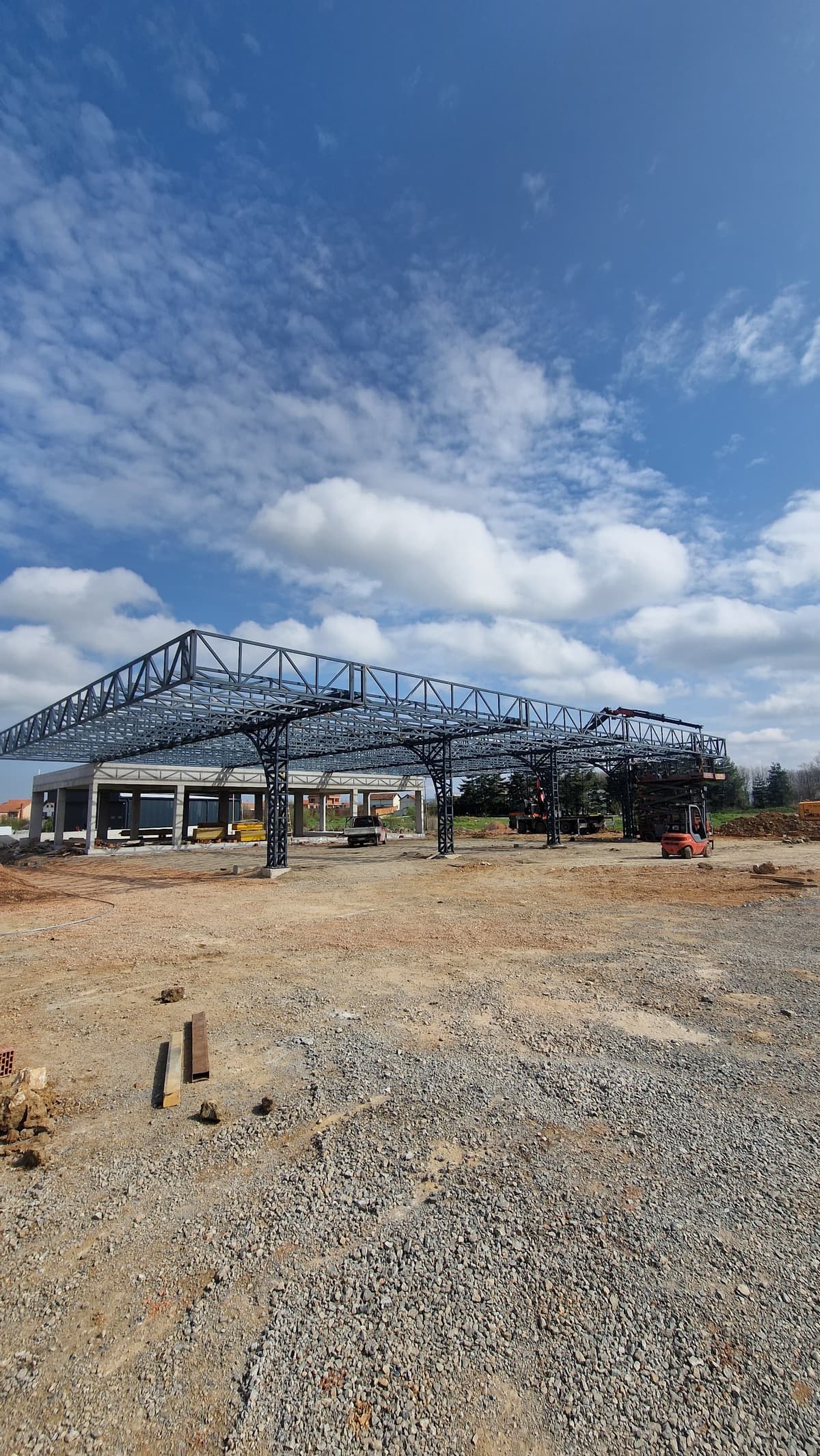 Lala Petrol — Metal construction project 75