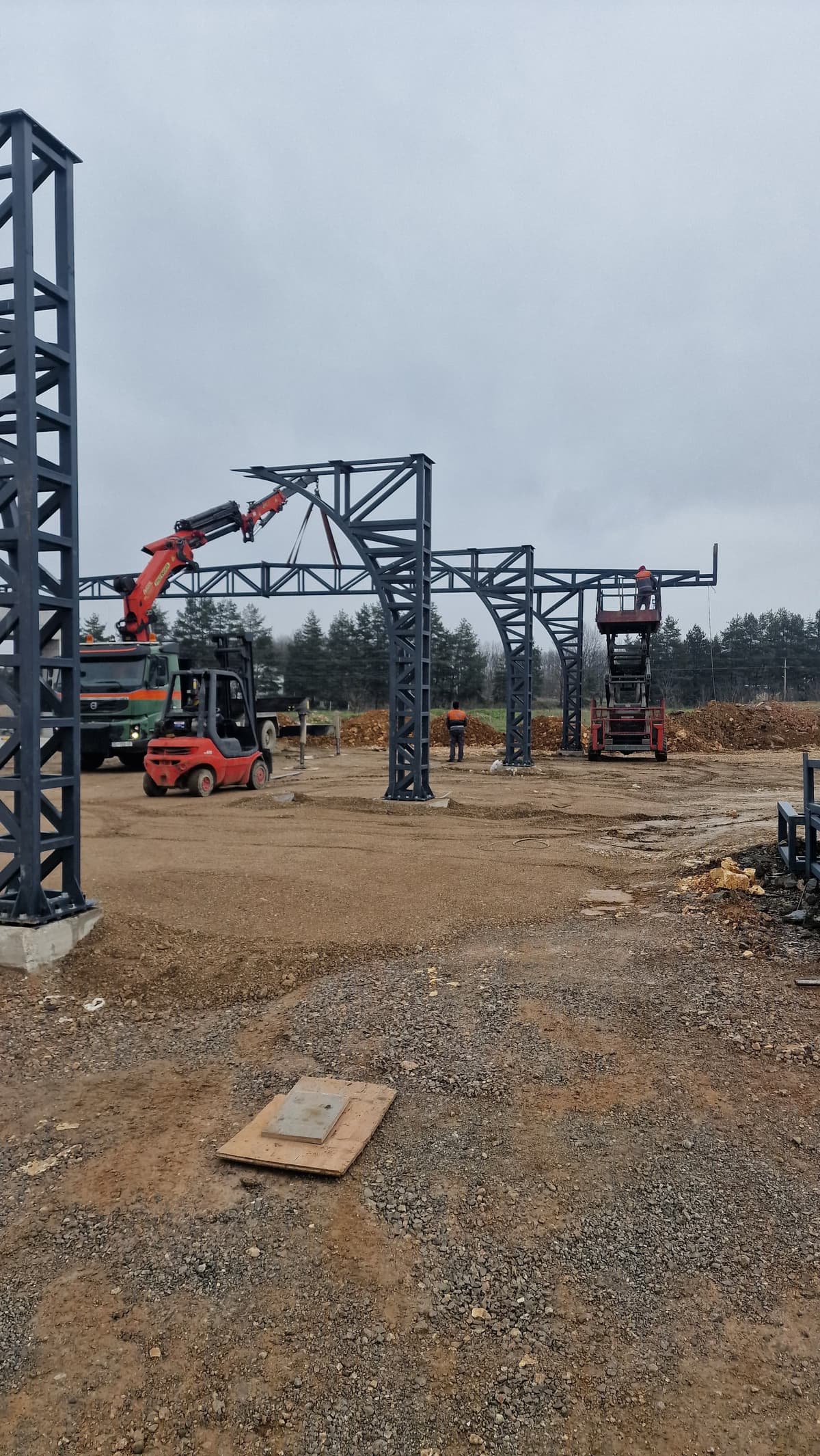 Lala Petrol — Metal construction project 87