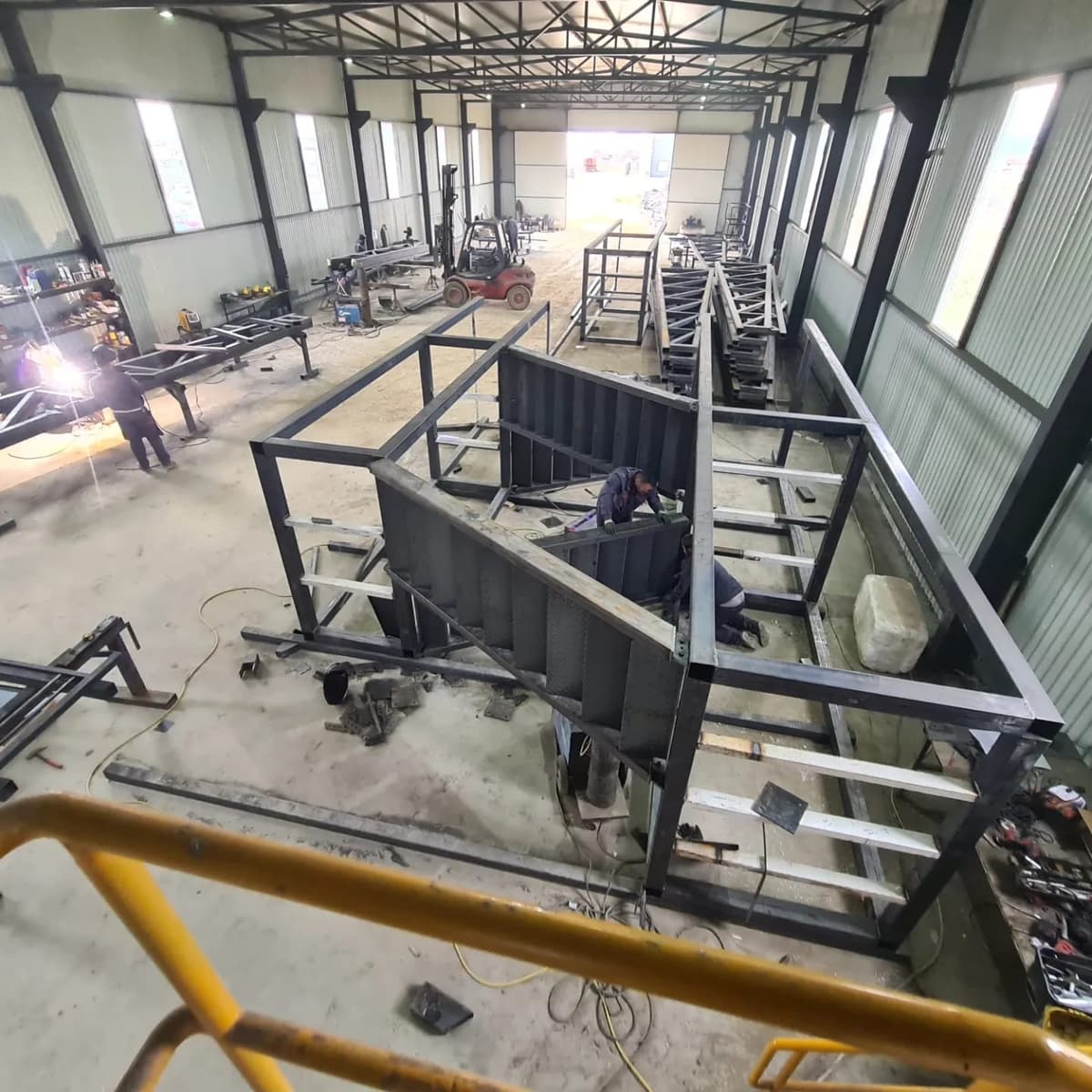 Shkolla Bajram Curri Rahovec — Metal construction project 140