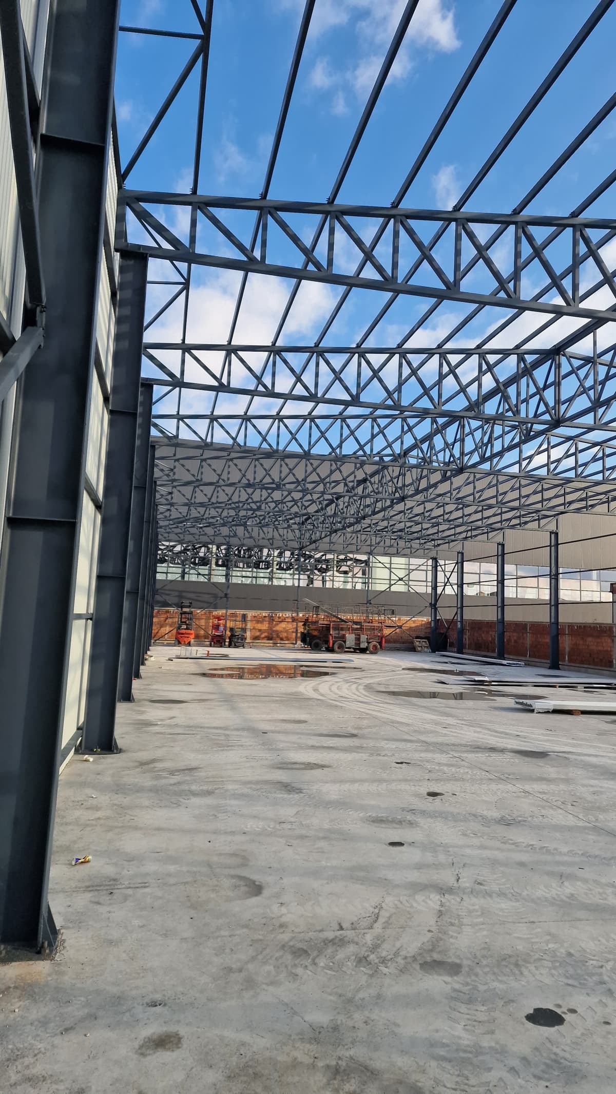 Tire Center Prishtin — Metal construction project 159