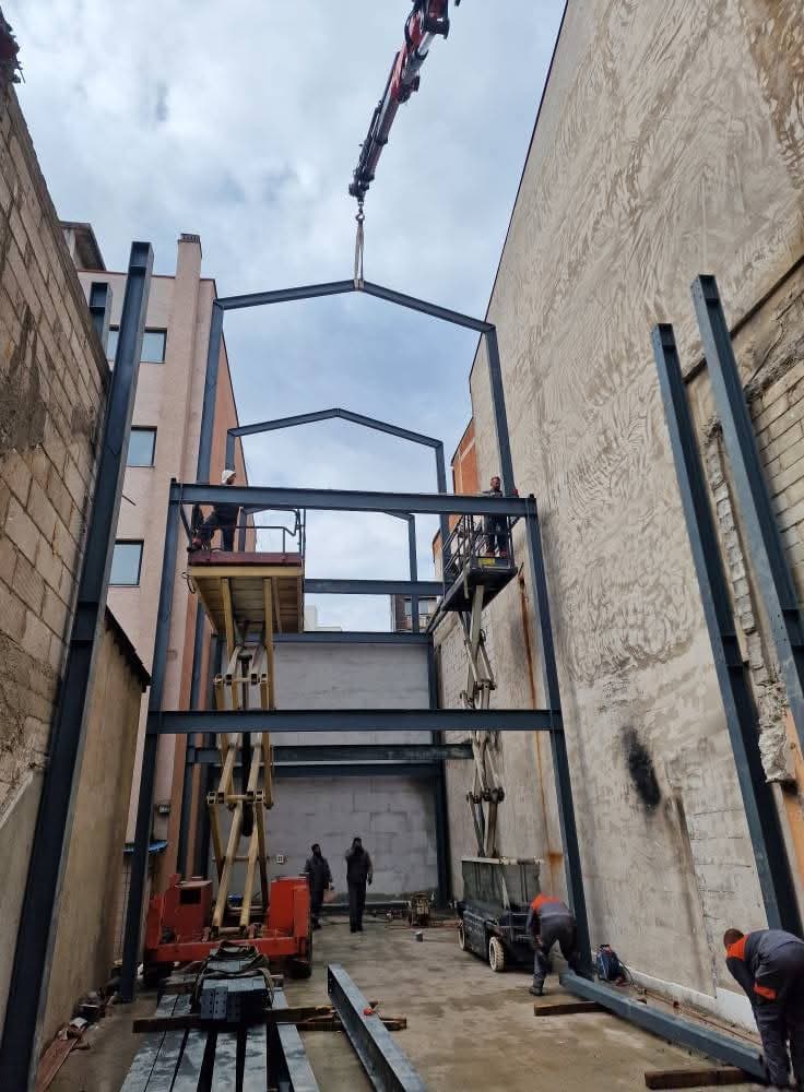 Unimix — Metal construction project 161